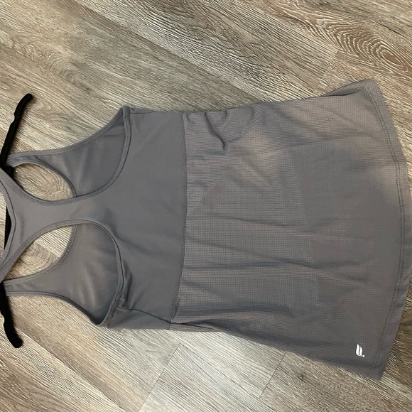 2 for $15 💚 Fabletics curved cinch racer back tank - Picture 4 of 4